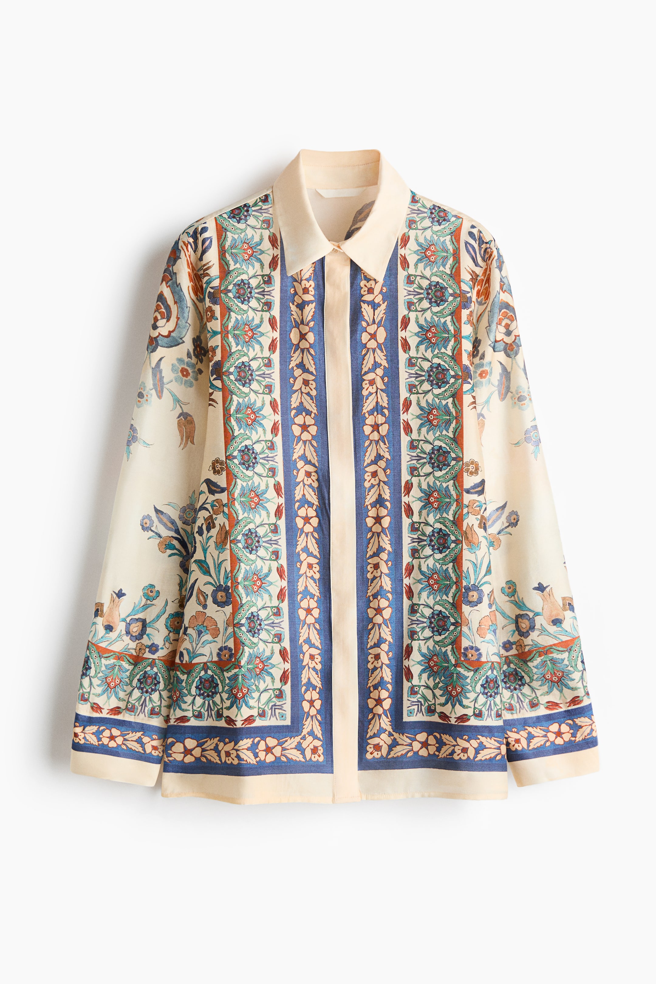 Oversized printed shirt